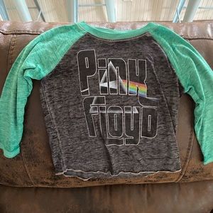 Pink Floyd shirt